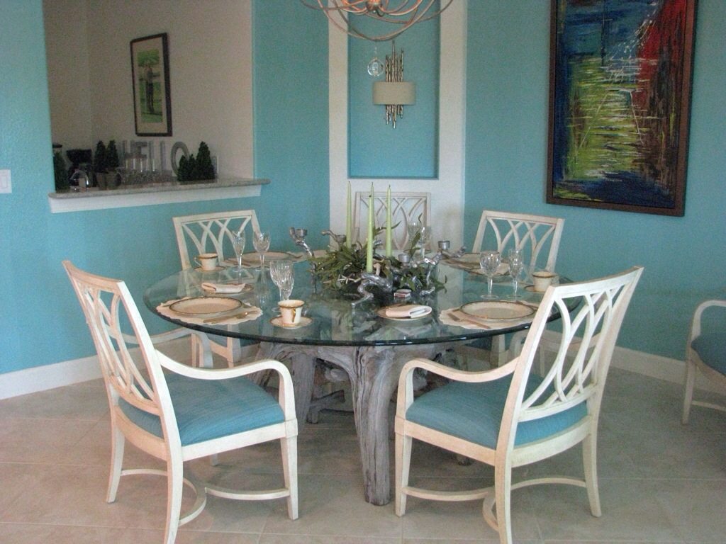 A Customer's Driftwood Dining Table | Driftwood Decor